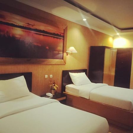 Hotel Kencana Rembang Ngoại thất bức ảnh